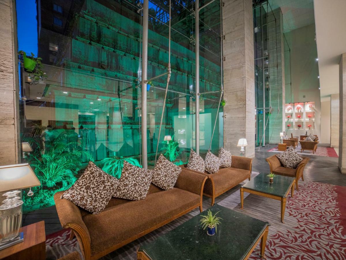 ザ オーキッド ホテル プネー エクステリア 写真 Lobby